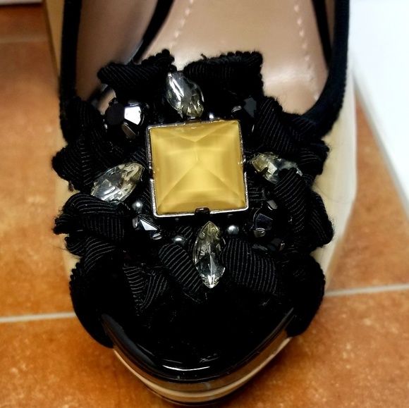 Vince Camuto Genevive Platform Heels - Picture 5 of 8